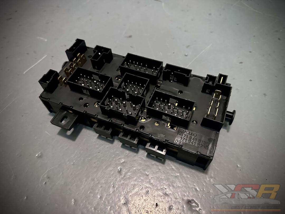 Genuine Mk2 Scirocco Fuse Box - Image 3